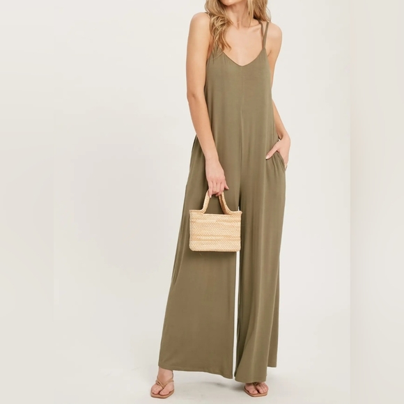 #01 FINAL PRICE 🛑L FABULOUS Criss-Cross Back Wide Leg Jumpsuit - Picture 6 of 16